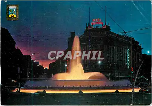 Cartes postales moderne Madrid Fontaine de la Place Charles V Nocturne