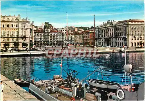 Moderne Karte Trieste la Place de l'Unite vue depuis la Mer Bateaux
