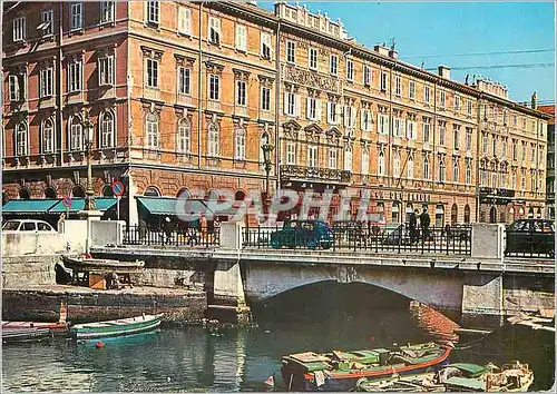 Cartes postales moderne Trieste Canale di Ponterosso Bateaux