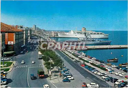 Cartes postales moderne Trieste Le Rive Bateaux