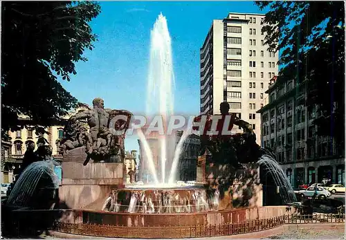 Cartes postales moderne Torino La Fontaine Angelique et le Gratte ciel