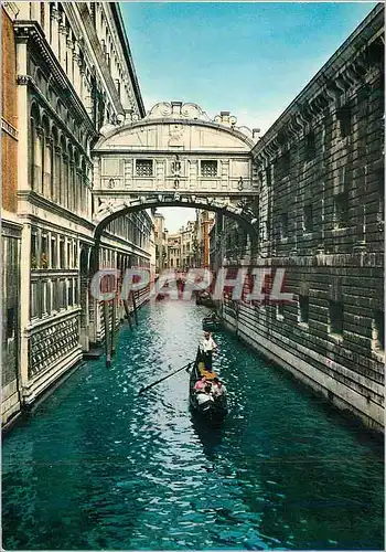 Cartes postales moderne Venezia Pont des Soupirs Bateau