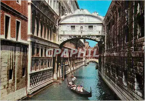 Cartes postales moderne Venezia St Marc Le Pont des Soupirs Bateau