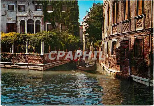 Cartes postales moderne Venezia Rio de S Trovaso Bateau