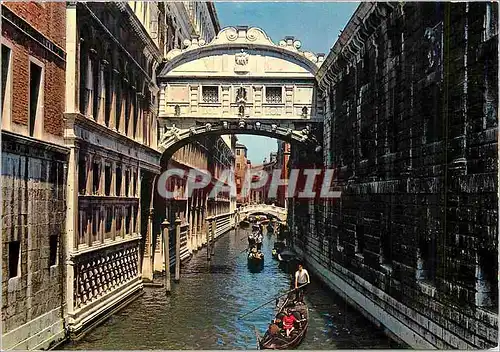 Cartes postales moderne Venezia Pont des Soupirs Bateaux