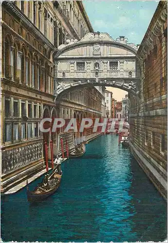 Cartes postales moderne Venezia Pont des Soupirs Bateau