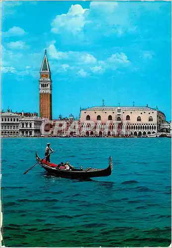 Cartes postales moderne Venezia Vue Generale de l'Eglise de St Marc avec Gondole Bateau