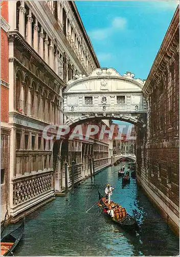 Cartes postales moderne Venezia Pont des Soupirs Bateau