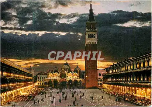 Cartes postales moderne Venise la nuit Place St Marc