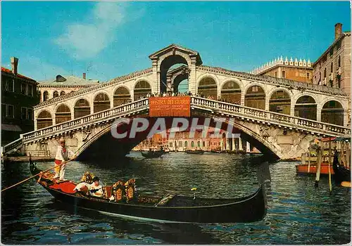 Cartes postales moderne Venezia Pont de Rialto Bateau