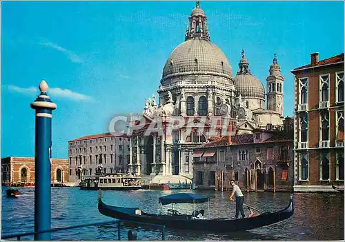 Cartes postales moderne Venezia Eglise de la Sante Bateau