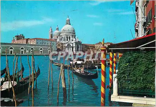 Cartes postales moderne Venezia Le Grand Canal et l'Eglise du Salut Baetaux