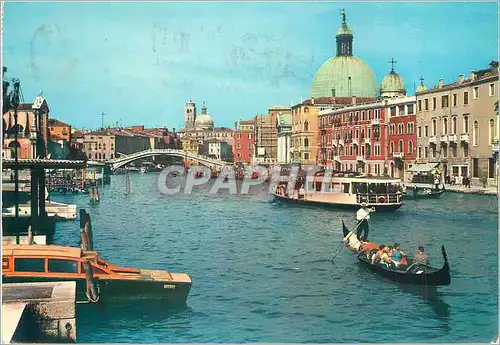 Cartes postales moderne Venezia Le Grand Canal Pont des Dechausses Hotel Germanis Bateaux