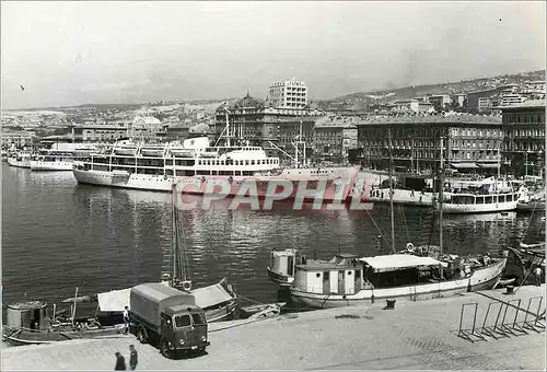 Cartes postales moderne Rijeka Bateau Camion