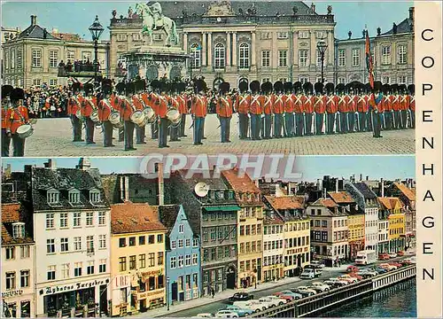 Cartes postales moderne Copenhagen Kobenhavn the Royal Guard at Amalienborg Palace Militaria