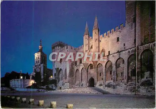 Cartes postales moderne Avignon le Palais des Papes la Nuit