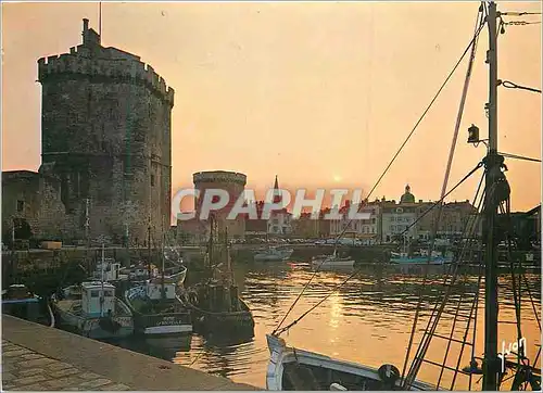 Moderne Karte La Rochelle (Charente Maritime) Couleurs et Lumiere de France Crepuscule sur le Port Bateaux