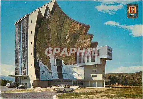 Cartes postales moderne Font Roneu alt 1800m Pyr Or Odeillo le Four Solaire de 1000 kw le plus Grand Four Solaire du Mon