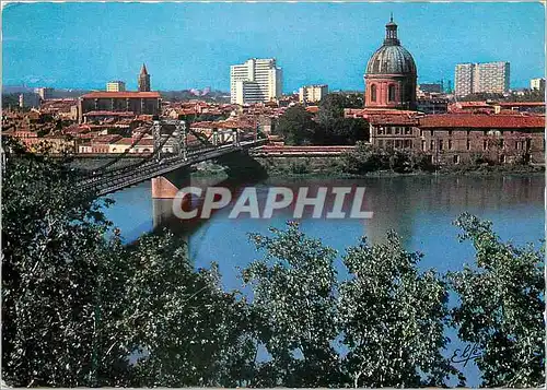 Cartes postales moderne Toulouse Ville d'Art Cite des Violettes Vue sur la Garonne Clocher de St Nicolas Dome de la Grav