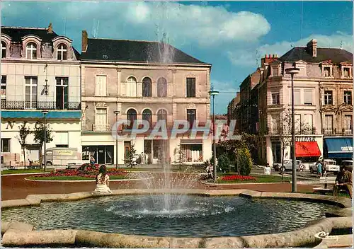 Cartes postales moderne Cholet (M et L) Le Nouveau Square Place Travot