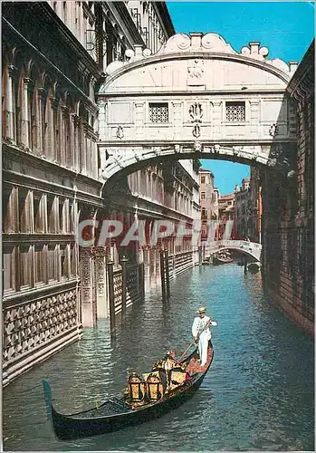 Cartes postales moderne Venezia Pont des Soupirs Bateau