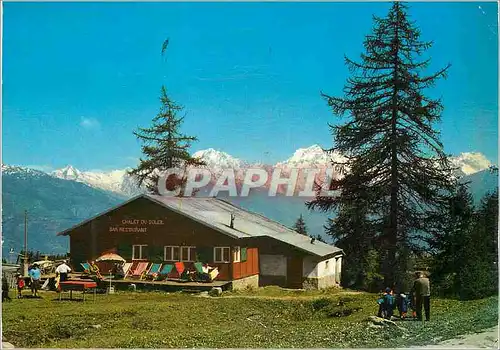 Cartes postales moderne Vallee d'Aosta Pila m 1850 Chalet du Soleil en Arriere Gran Combin m 4317