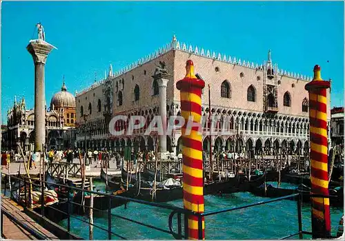 Cartes postales moderne Venezia Marc Le Palais Ducal Bateaux