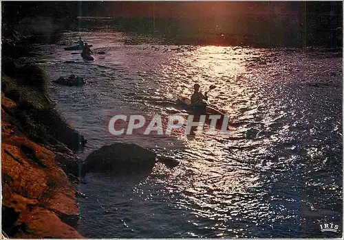 Cartes postales moderne Gorges de l'Ardeche au Coucher du Soleil Canoe