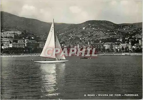 Cartes postales moderne San Remo Riviera dei fiori Panorama Bateau