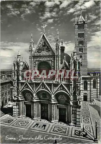 Cartes postales moderne Siena La Facade de la Cathedrale