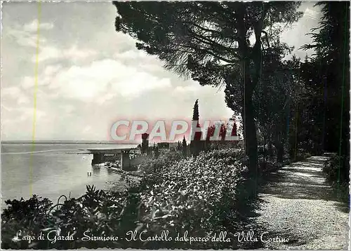 Cartes postales moderne Lago di Garda Sirmione Il Castello dal parco della Villa Cortine