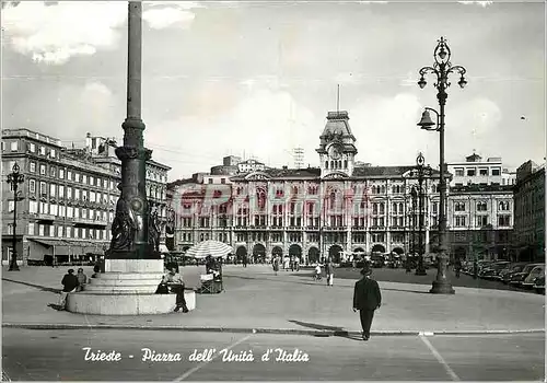 Cartes postales moderne Trieste Piazza dell Unita d'Italia Place de l'Unite d'Italie