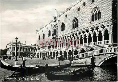 Cartes postales moderne Venezia Palais Ducal Bateaux