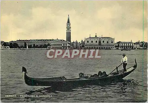 Cartes postales moderne Venezia Panorama e Gondola Panorama et gondole Bateaux