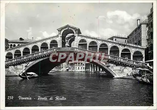 Cartes postales moderne Venezia Ponte di Rialto Pont de Rialto Bateau