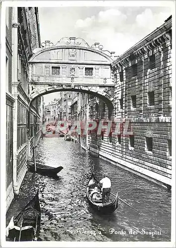 Cartes postales moderne Venezia Ponte dei Sospizi Bateaux