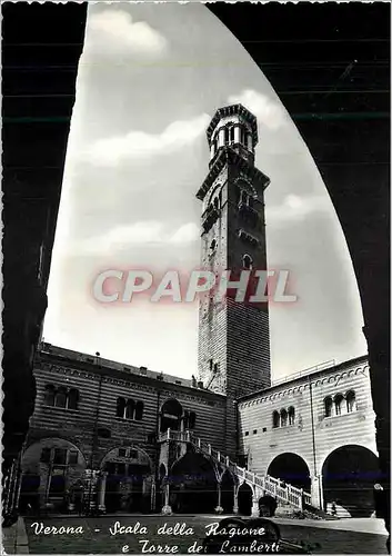 Cartes postales moderne Verona Scala della Rogione e Torre dei Lamberti Escalier de Justice et Tour des Lamberti