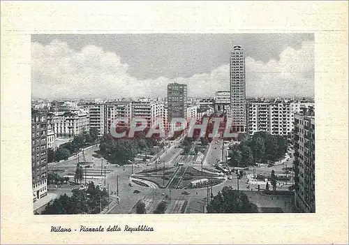 Cartes postales moderne Milano Place de la Republique