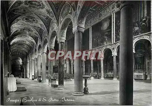 Cartes postales moderne Perugia Basilica di S Pietro Interno