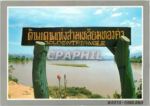 Cartes postales moderne North Thailand a View of the World's famous Opium Planting Field Devided by Ariver the so Called