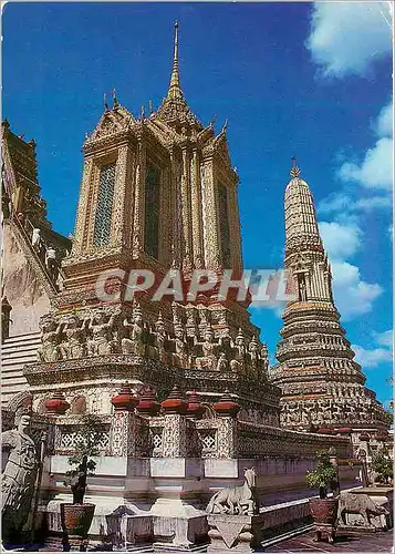 Moderne Karte Bangkok Mondop (Spired Pavilion) and one of the Four Minor Phra Prang of Wat Aroon (Temple of Da