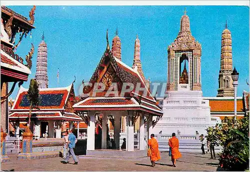 Cartes postales moderne Inside the Grounds of Wat (Emerald Buddha Temple)