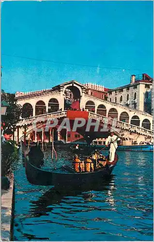 Cartes postales moderne Venezia Le Pont de Rialto et Gondole Bateau