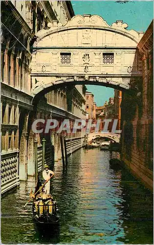 Cartes postales moderne Venezia Le Pont des Sospiri Bateau