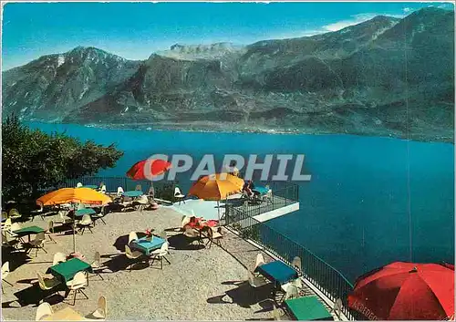 Cartes postales moderne Lago di Garda Tremosine Hotel Paradiso l'Emouvante Terrasse a Pic sur le Lac