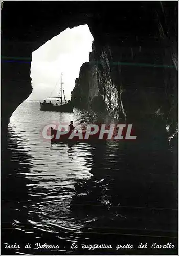 Cartes postales moderne Isola di Vulcano la Suggestive Grotte du Cheval Bateaux