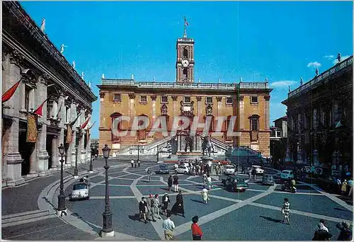 Cartes postales moderne Le Capitole C'est une des plus Remarquables Places de Rome Au milieu Il y a la Statue en Bronze