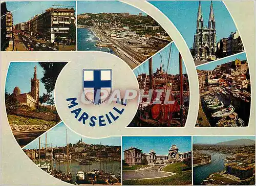 Cartes postales moderne Marseille Le Carrefour du Monde Bateaux