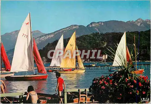 Cartes postales moderne Lac d'Annecy Voiliers sur le Lac Bateaux