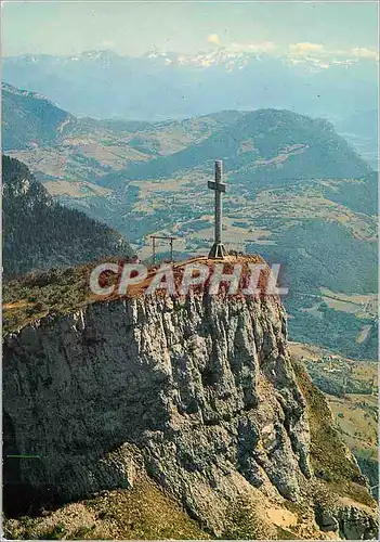 Cartes postales moderne Paysages de Savoie La Croix du Nivolet ( 1553 m) d'altitude domine la Region du Lac du Bourget